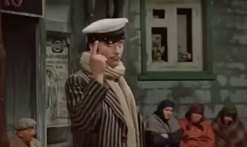 Кадр из фильма &quot12 стульев" (12+) Скриншот из видео VK / Гостелерадиофонд / &quot12 стульев" (12+)