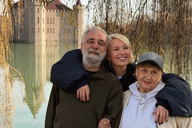 Клава Кока погостила у бабушки с дедушкой в Пятигорске Telegram-канал (18+) Клавы Коки