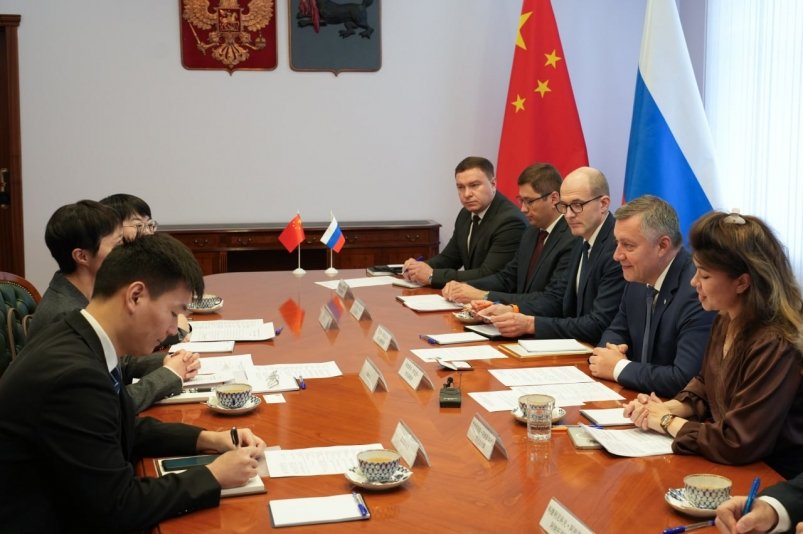 Генеральный консул Лю Юй приступила к работе в Иркутске Пресс-служба правительства региона