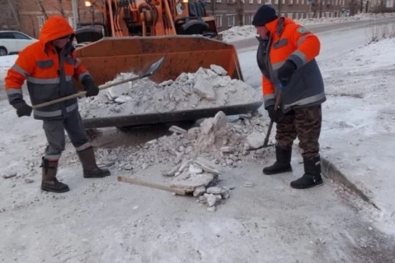 Снег в Улан-Удэ начали убирать круглосуточно мэрия Улан-Удэ