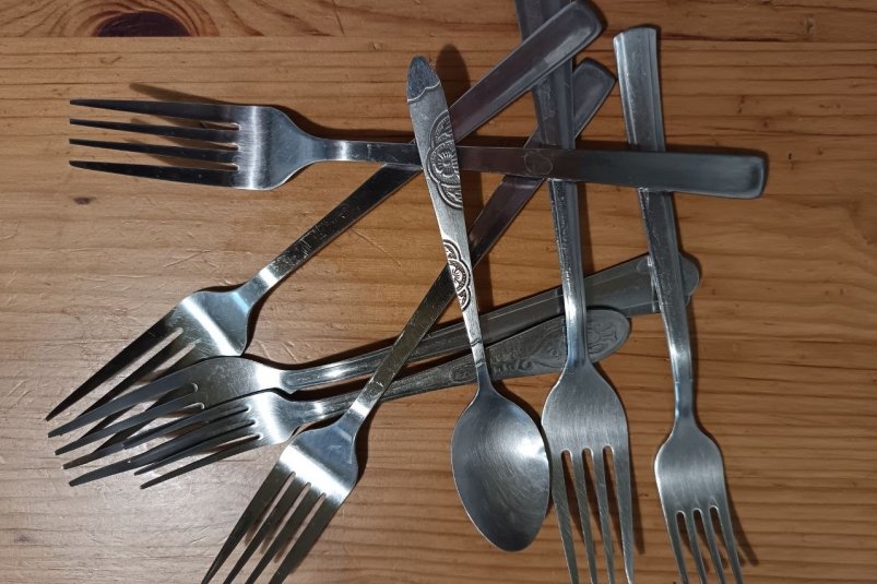 Кусок фольги и 2 ложки порошка — столовые приборы блестят, как звезда на елке: посудомойка не нужна ИА SevastopolMedia.ru