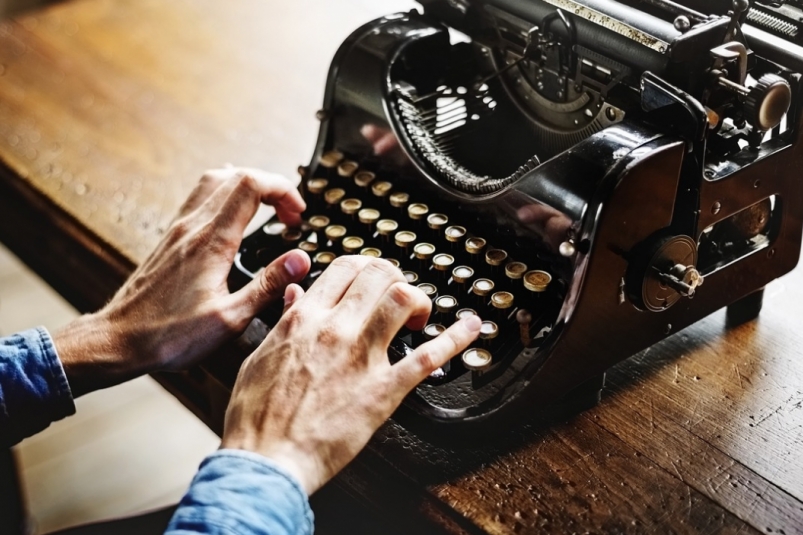 Обзор самых популярных новостей за 1 декабря Фотосток