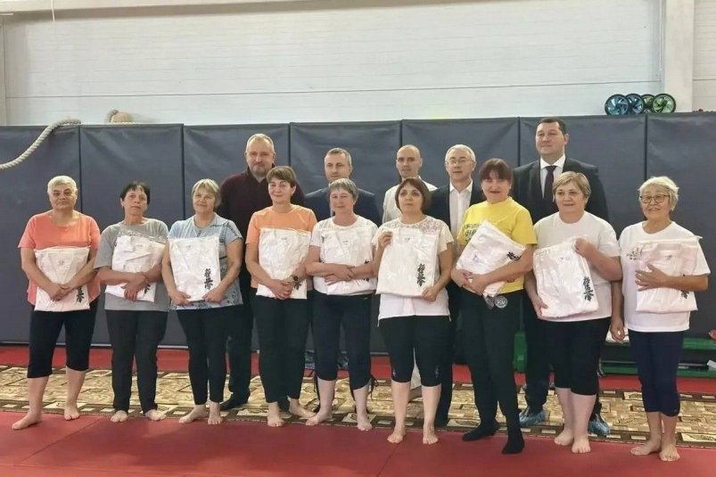 Кимоно в подарок от ЕР получили начинающие каратисты в Шелехове Пресс-служба регионального отделения ЕР