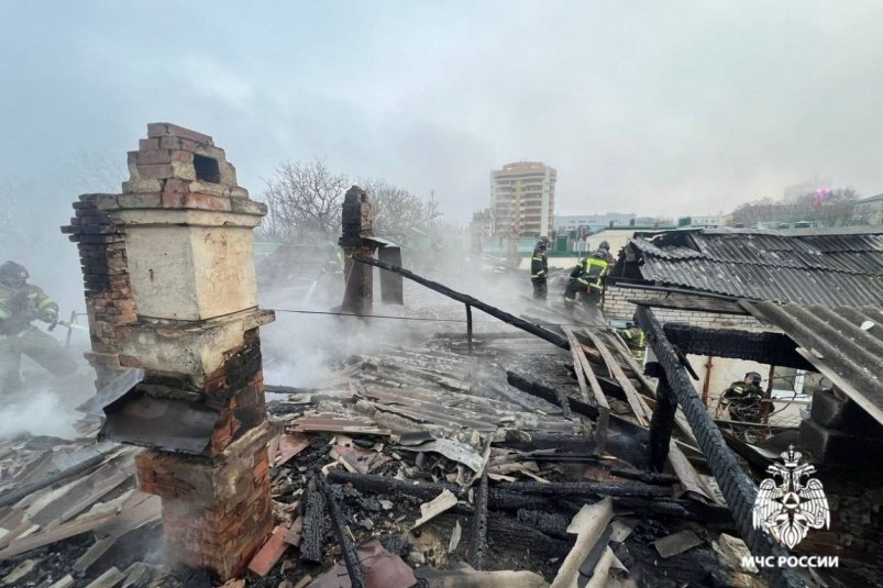 Что осталось от дома после пожара на улице Дзержинского в Ставрополе ГУ МВД по Ставропольскому краю