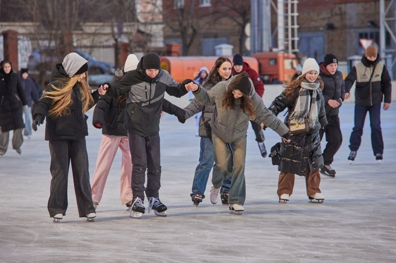 люди, эмоции, улица, дети, прохожие, семья Дмитрий Осипчук, ИА PrimaMedia.ru