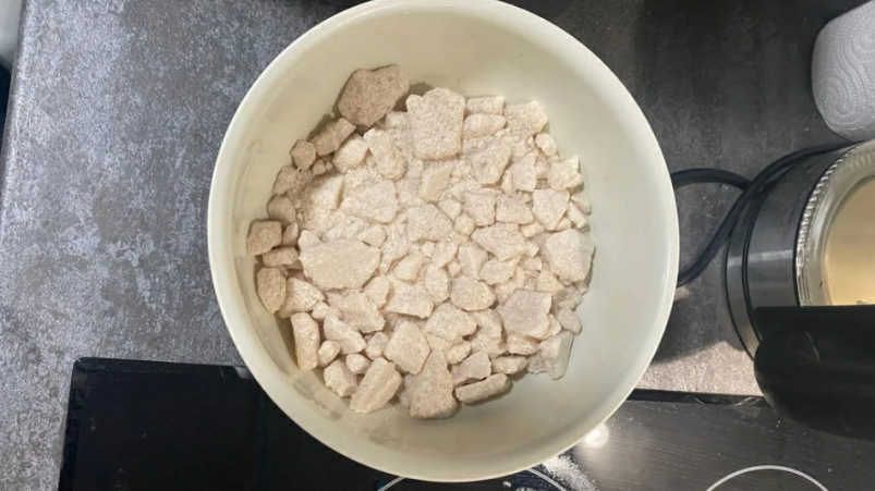 Наркозакладчицу, маскировавшую дозы под камни, задержали в Пятигорске МВД Медиа