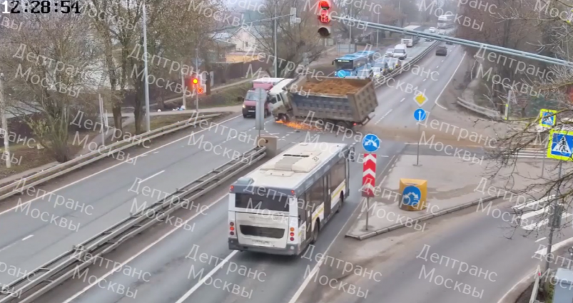 Тематическое фото Telegram / "Дептранс.Оперативно"