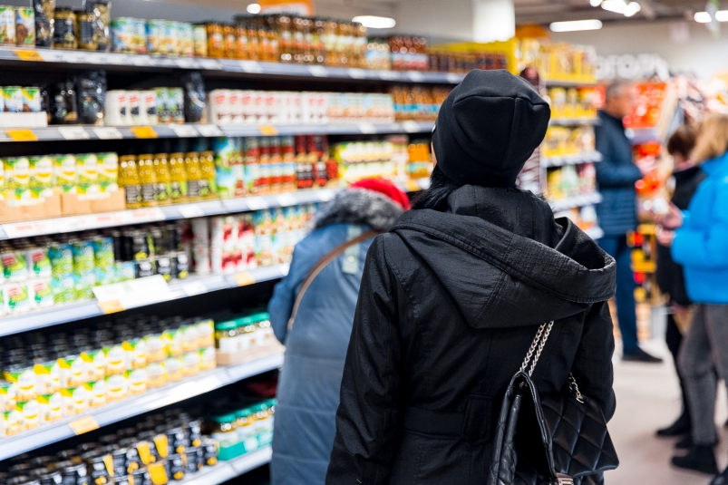 На 2000 рублей не купишь ничего: как сильно подорожают продукты к Новому году - от цен все в шоке Илья Аверьянов, ИА PrimaMedia