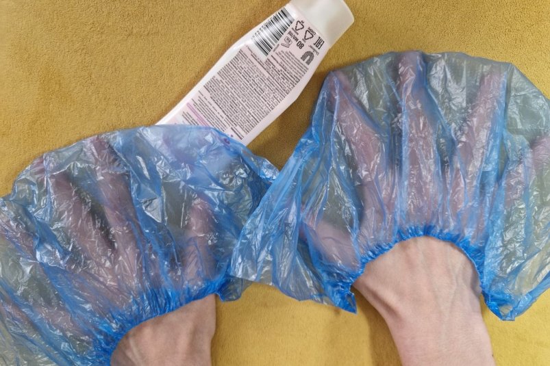 Умные хозяйки бахилы зимой покупают упаковками — решают бытовые проблемы и экономят время ИА StavropolMedia