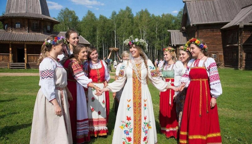 Изображение GigaChat (18+)