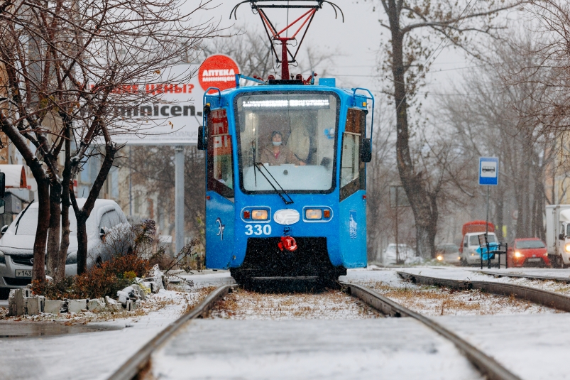трамвай, зима, снег Евгений Кулешов, ИА PrimaMedia