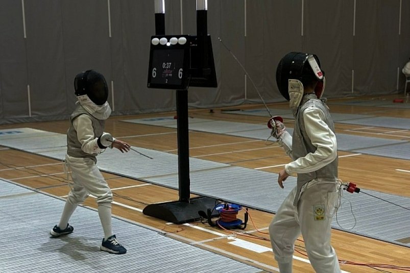 350 юных фехтовальщиков съехались на Кубок главы Сочи Пресс-служба администрации Сочи