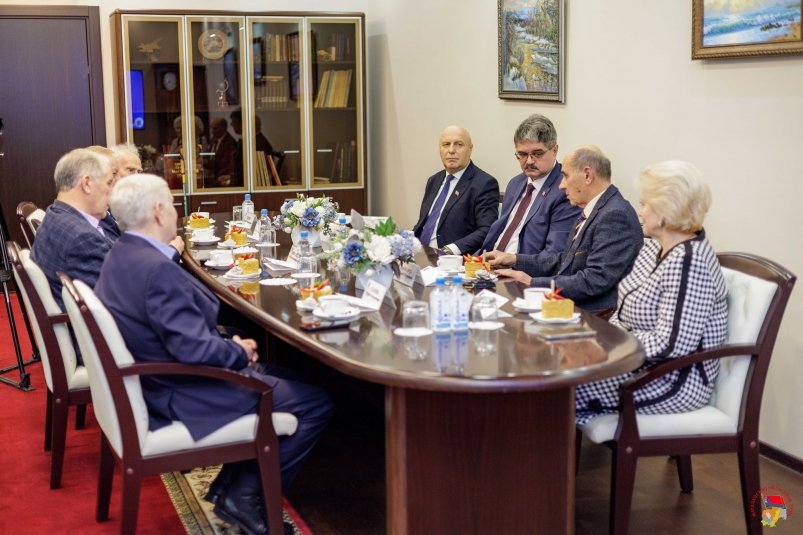 Тематической фото Дума Магаданской области