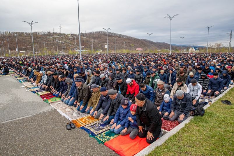 Ураза-байрам, мусульмане, Рамадан, Ислам, Курбан-байрам, молитва Мария Смитюк, ИА PrimaMedia.ru