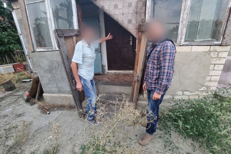 Мужчина в Надежде пришел к соседу за лопатой и пырнул его ножом за долги СУ СКР по Ставрополью