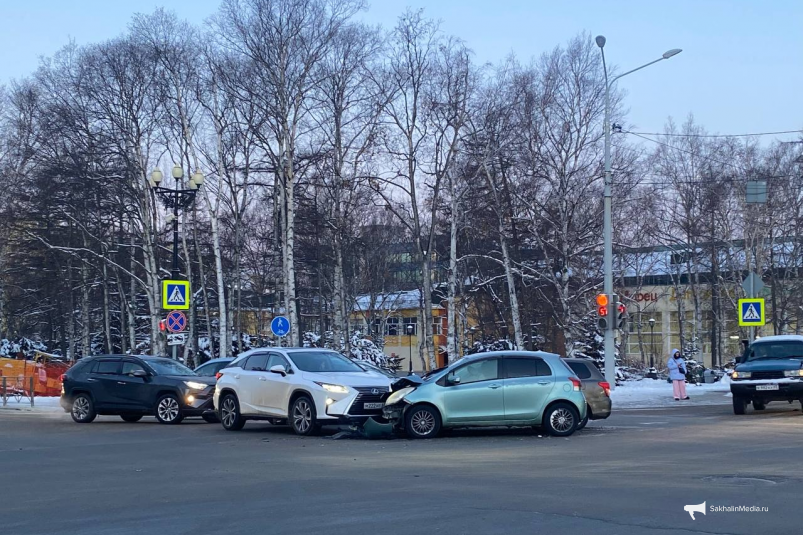 ДТП в Южно-Сахалинске ИА SakhalinMedia