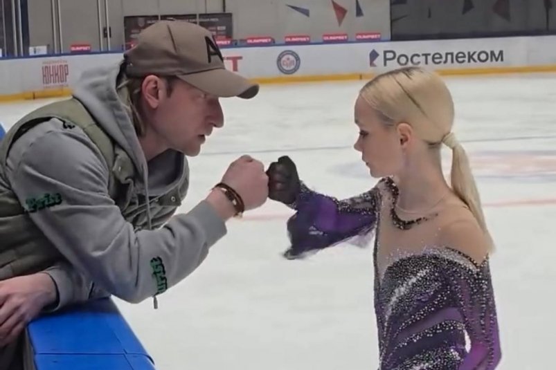 Евгений Плющенко и Лена Костылева соцсети Евгения Плющенко