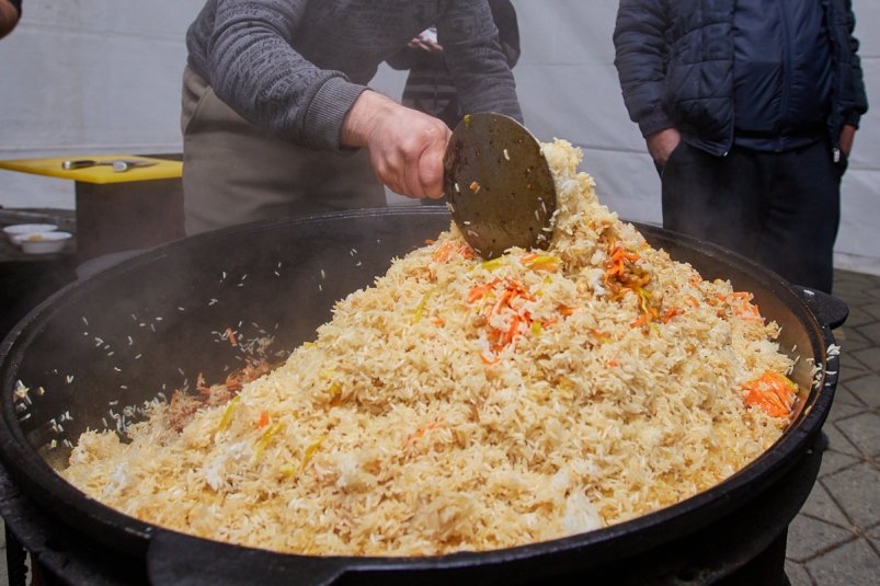 Около 4 тонн ингредиентов для плова ввезено из Республики Кыргызстан в Иркутск Дмитрий Осипчук, ИА PrimaMedia.ru