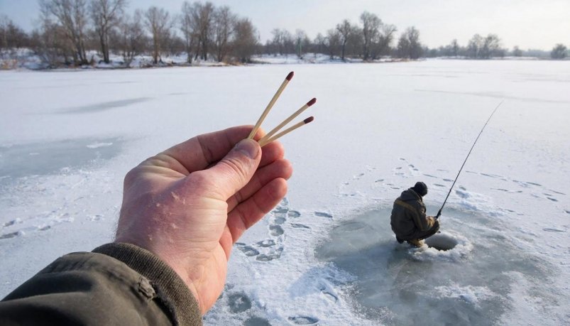 Как найти плотву, когда на зимнем водоеме совсем глухо - метод трех спичек ИИ GigaChat (18+)