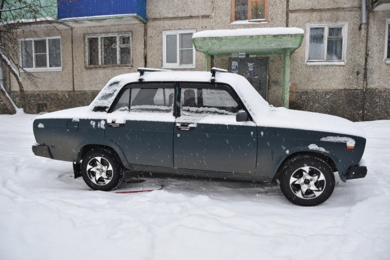 19-летний житель Усть-Илимска попытался угнать отечественное авто ГУ МВД России по региону