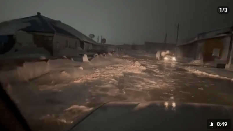 Улицы в Ивашке подтоплены Скрин видео/страница в ВК (18+) Сергея Лебедева