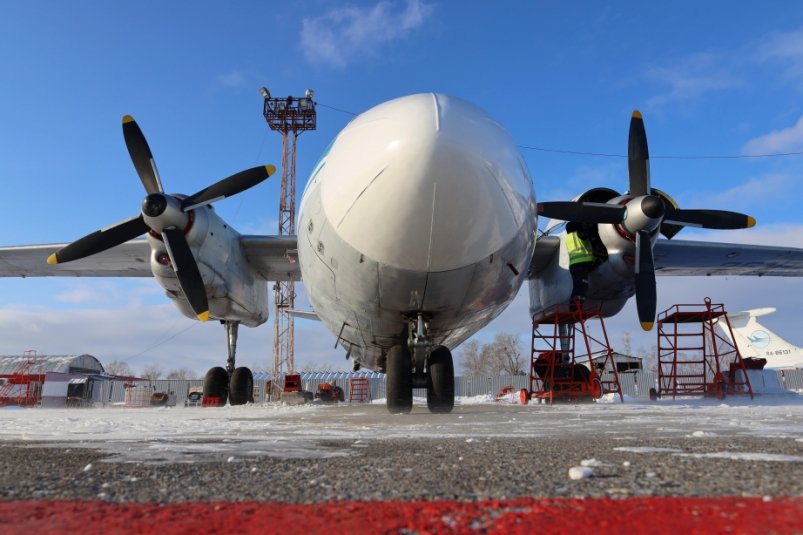 Авиапарк "Хабаровских авиалиний" пополнили самолетом Ан-26-100 Пресс-служба министерства транспорта и дорожного хозяйства Хабаровского края