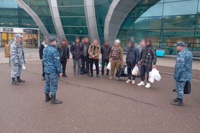 Выдворение мигрантов Соцсети ГУФССП по РК и Севастополю