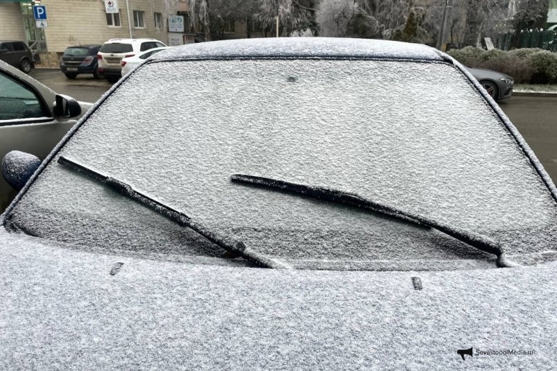 Дворники прослужат 15 лет: вот как увеличить их прижимную силу - без замены поводков ИА SevastopolMedia