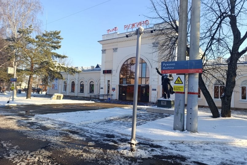 Двух пассажиров сняли с поездов на станции Ружино в Приморье за хулиганство Пресс-служба транспортной полиции Дальнего Востока