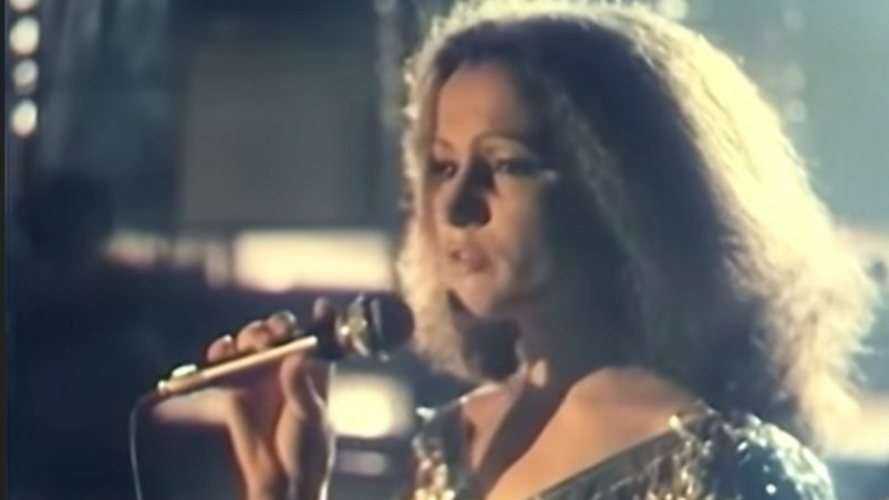 Фанаты 90-х допевают 7 новогодних песен за 60 секунд, сможете быстрее? - ТЕСТ "Душа" (0+)