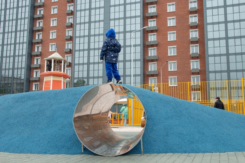 Точечная застройка, высотка, дом, жилье, квартира, окна, детская площадка, дети Юлия Матреницкая, ИА AmurMedia.ru