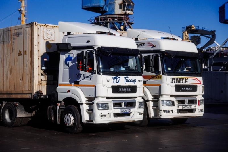 длинномер, Камаз, фура, контейнеровоз Евгений  Кулешов, ИА PrimaMedia.ru