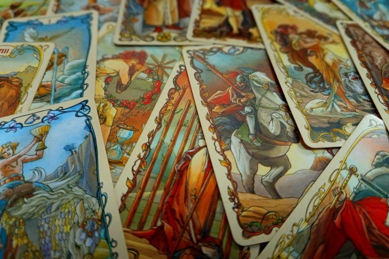 Новый 2026 год Огненной Лошади — Таро-гороскоп по всем знакам Зодиака Алина Иванова, ИА PrimaMedia