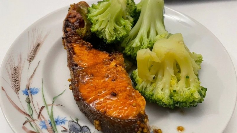 Красная рыба в духовке не пересохнет: правило 10 минут — сочность гарантирована ИА SevastopolMedia.ru