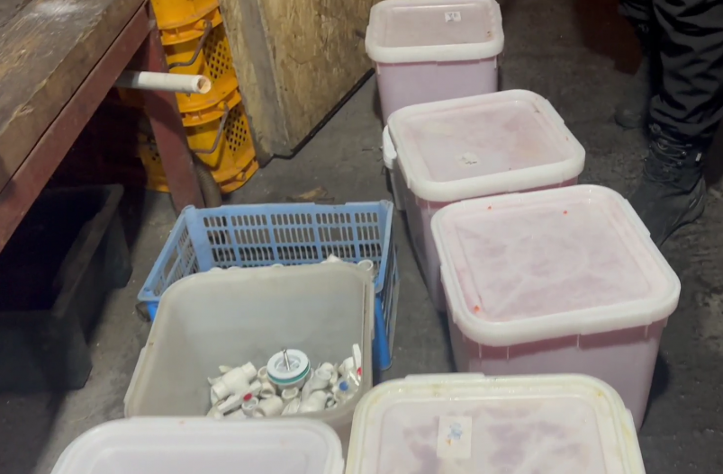 На Камчатке накрыли цех по производству немаркированной рыбы и красной икры Следственное управление УМВД России по Камчатскому краю