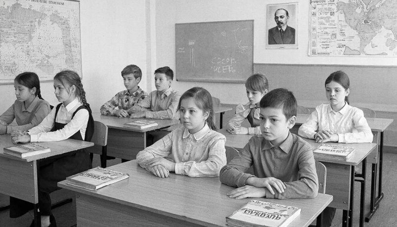 Тест, тематическая иллюстрация Kandinsky(18+) by Sber AI