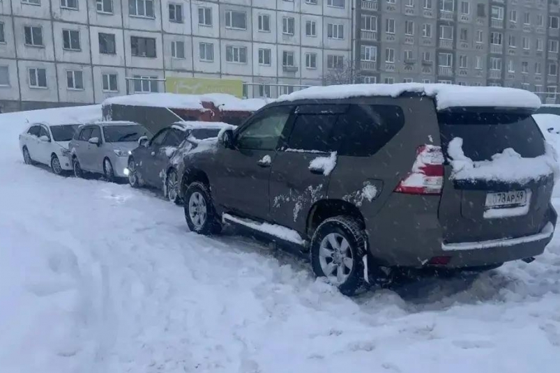 С места происшествия Госавтоинспекция УМВД России по Магаданской области