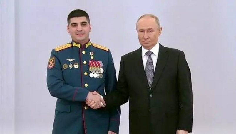 Офицер из Сочи удостоен звания Героя России Скриншот видео с сайта kremlin.ru