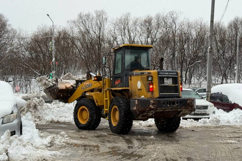 Снегоуборочная техника Ольга Семёнова,  ИА KamchatkaMedia