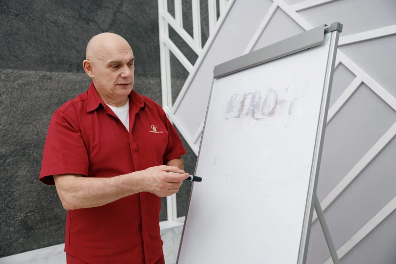 Тематическое фото Автор канала