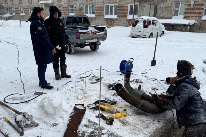 Прокуратура контролирует устранение аварийной ситуации на теплосетях в Охотске Прокуратура Хабаровского края