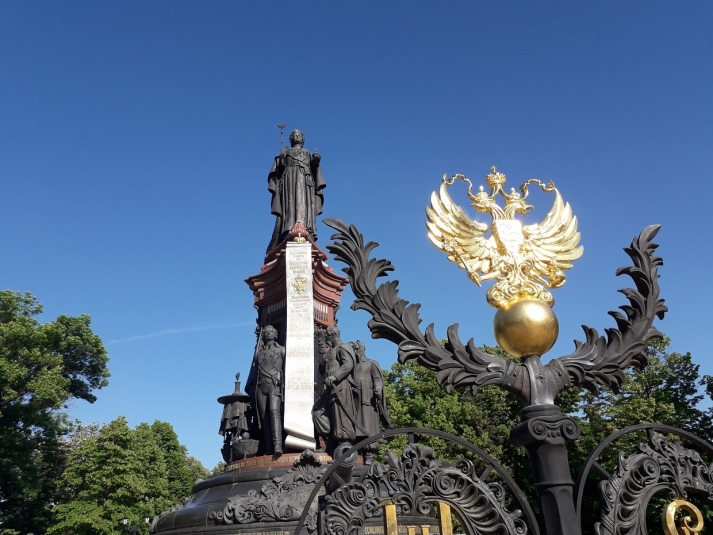 памятник, Екатерина Великая, Краснодар, парк, история Людмила Лата, ИА KrasnodarMedia