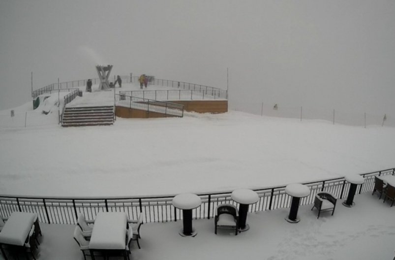 В горах Сочи выпало до 30 сантиметров снега rosakhutor.ru/webcams