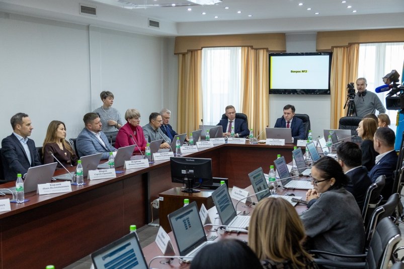 Заседание в Городской Думе Южно-Сахалинска пресс-служба администрации Южно-Сахалинска