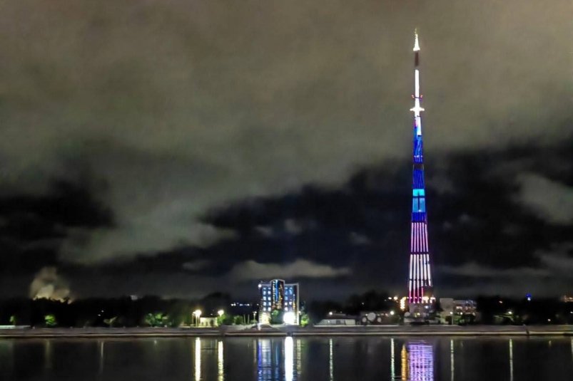 12 декабря проекции триколора и двуглавого орла зажгутся в Благовещенске Минцифры Амурской области