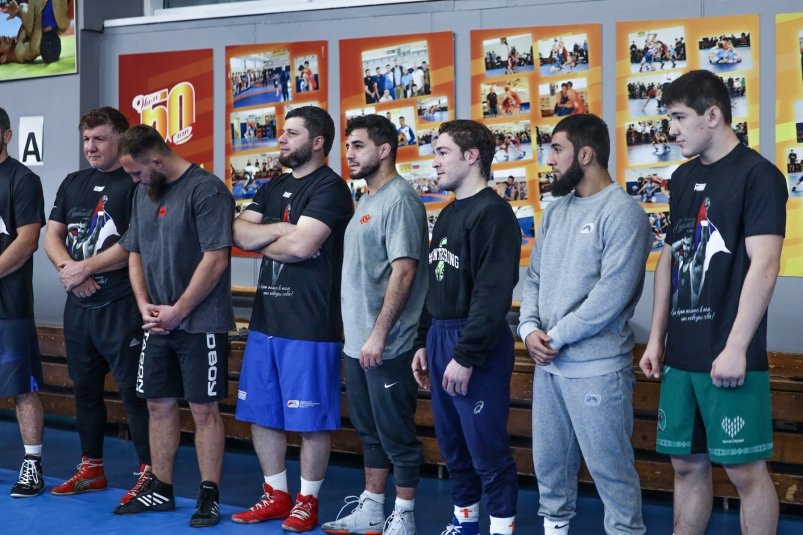 Открытая тренировка в зале СШОР по греко-римской борьбе Южно-Сахалинска пресс-служба министерства спорта Сахалинской области