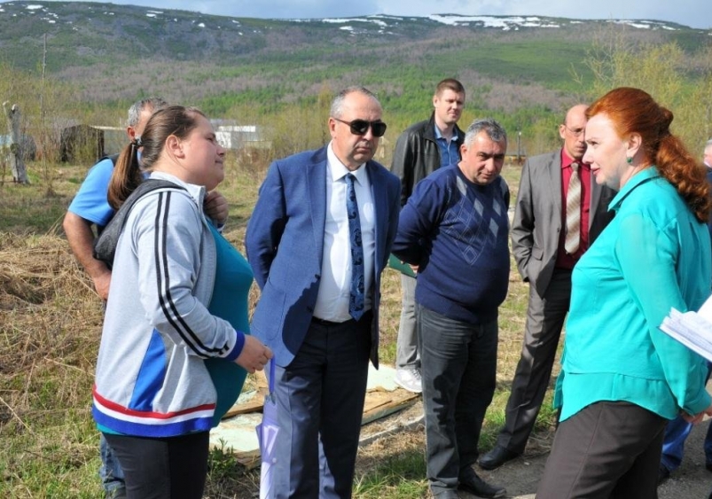 Юрий Гришан в ходе выездного совещания Пресс-служба мэрии Магадана.