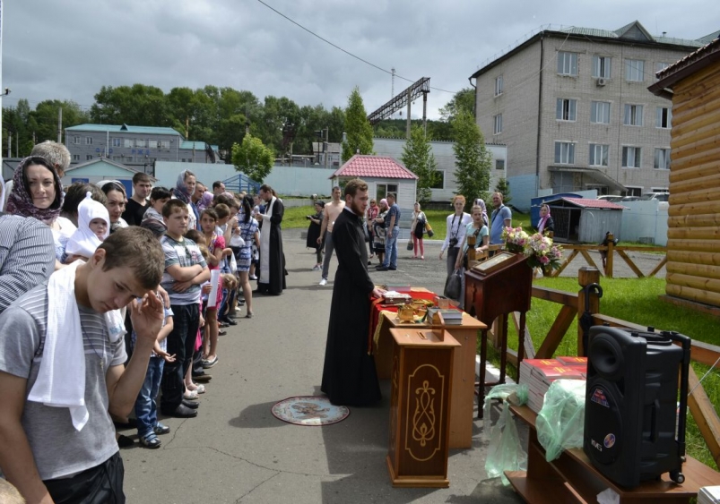 Около 200 человек прошли Таинство крещения в г.Облучье  пресс-служба районной администрации 