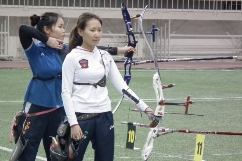 Якутянка Розалина Тимофеева  стала победительницей первенства Европы по стрельбе из лука Социальные сети 