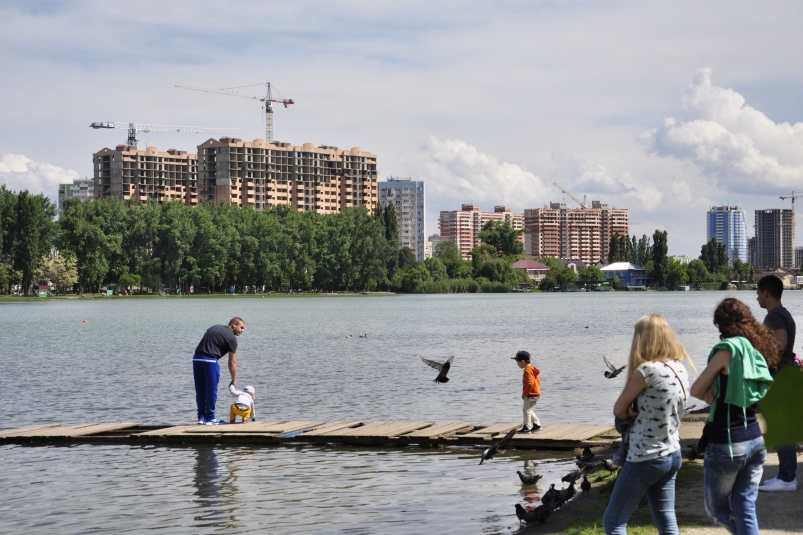 Пляж солнечный остров краснодар фото За безопасностью отдыхающих на городских пляжах Краснодара следят "в оба" - Prim